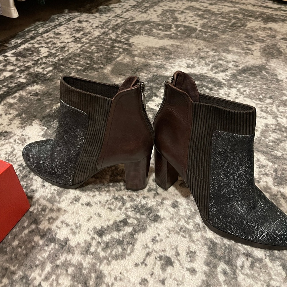 Donald J Oliver Color Block Boot - image 4